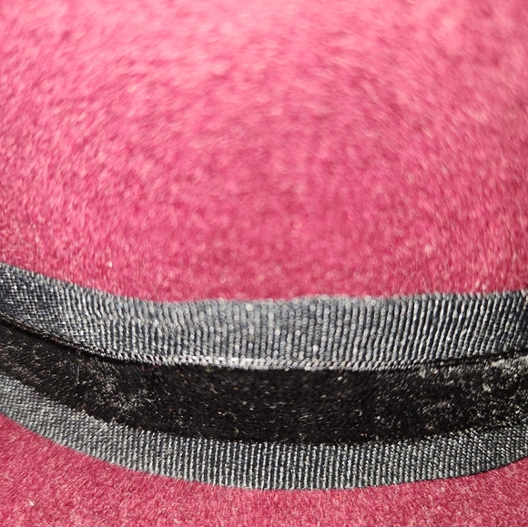 Isaac Mizrahi wool hat - Picture 8 of 8